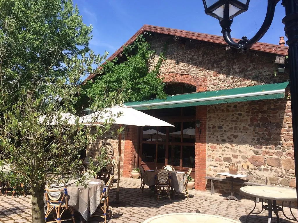 La Ferme Aux Biches Bed & Breakfast Commelle-Vernay 0*,  France