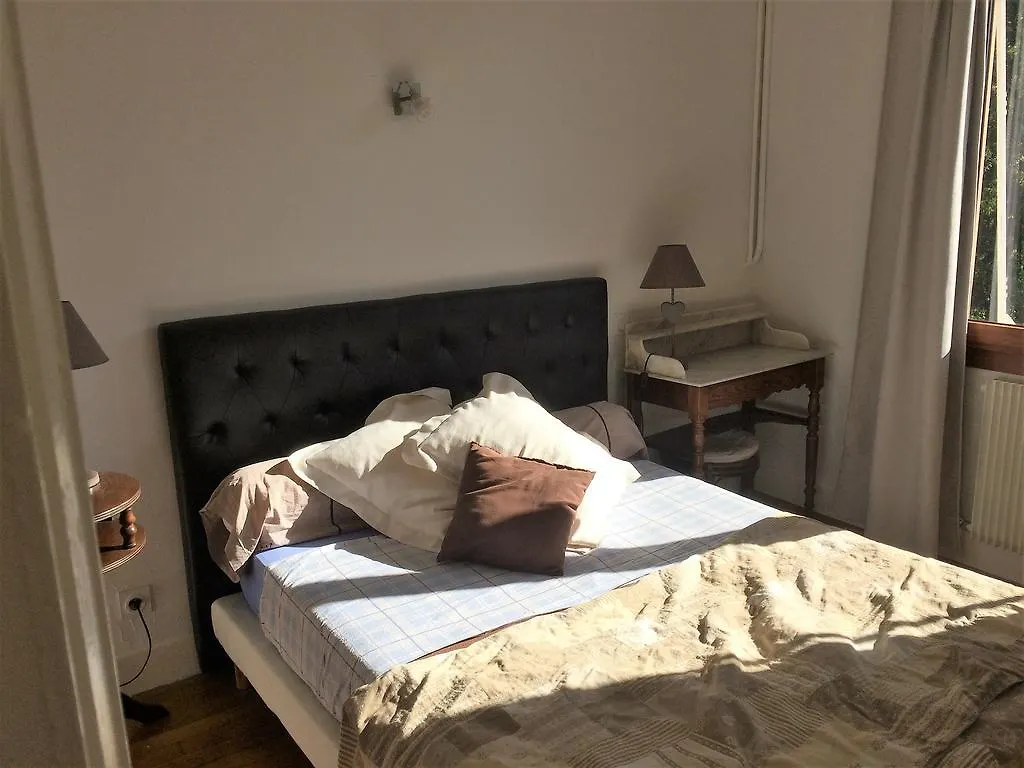 La Ferme Aux Biches Bed & Breakfast Commelle-Vernay 0*,